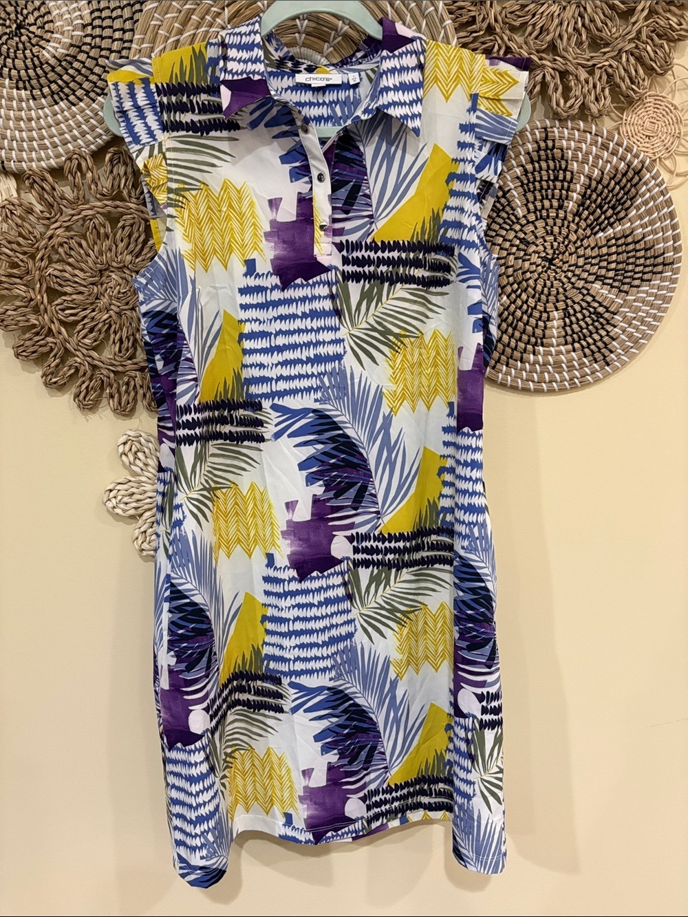Chicos Sleeveless Collared Shift Dress White & tropical pattern - Medium 1
